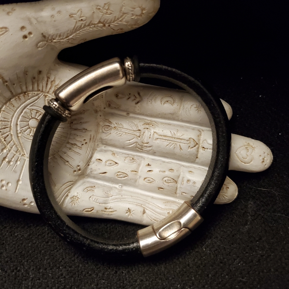 Unique metal and leather bracelet